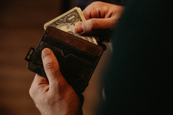 5 Things in Your Wallet that RFID Protection Can Save – Offero Collection